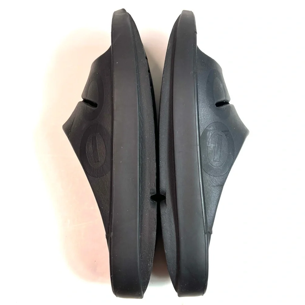OOFOS Recovery Slides Sandals Black Size Men’s 9, Women’s 11 - EU 42
